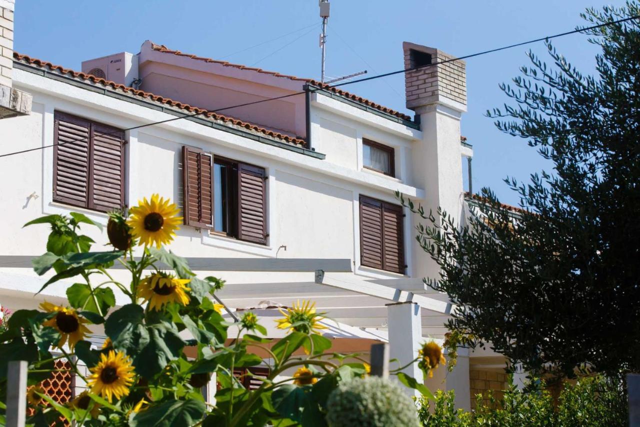 Beach Suite Nina Supetarska Draga Exterior foto