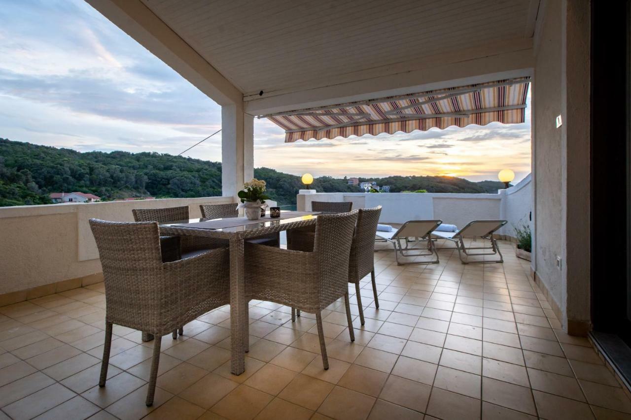 Beach Suite Nina Supetarska Draga Exterior foto