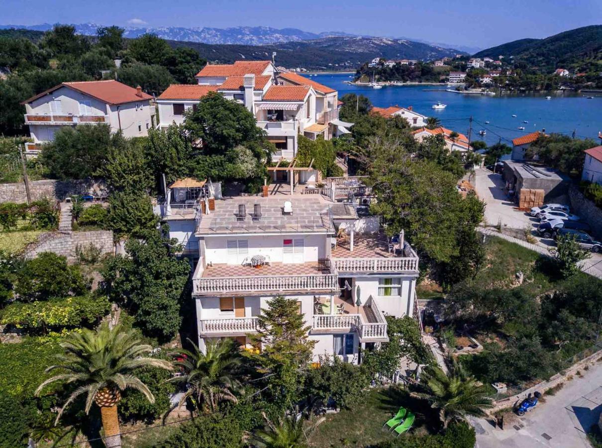 Beach Suite Nina Supetarska Draga Exterior foto